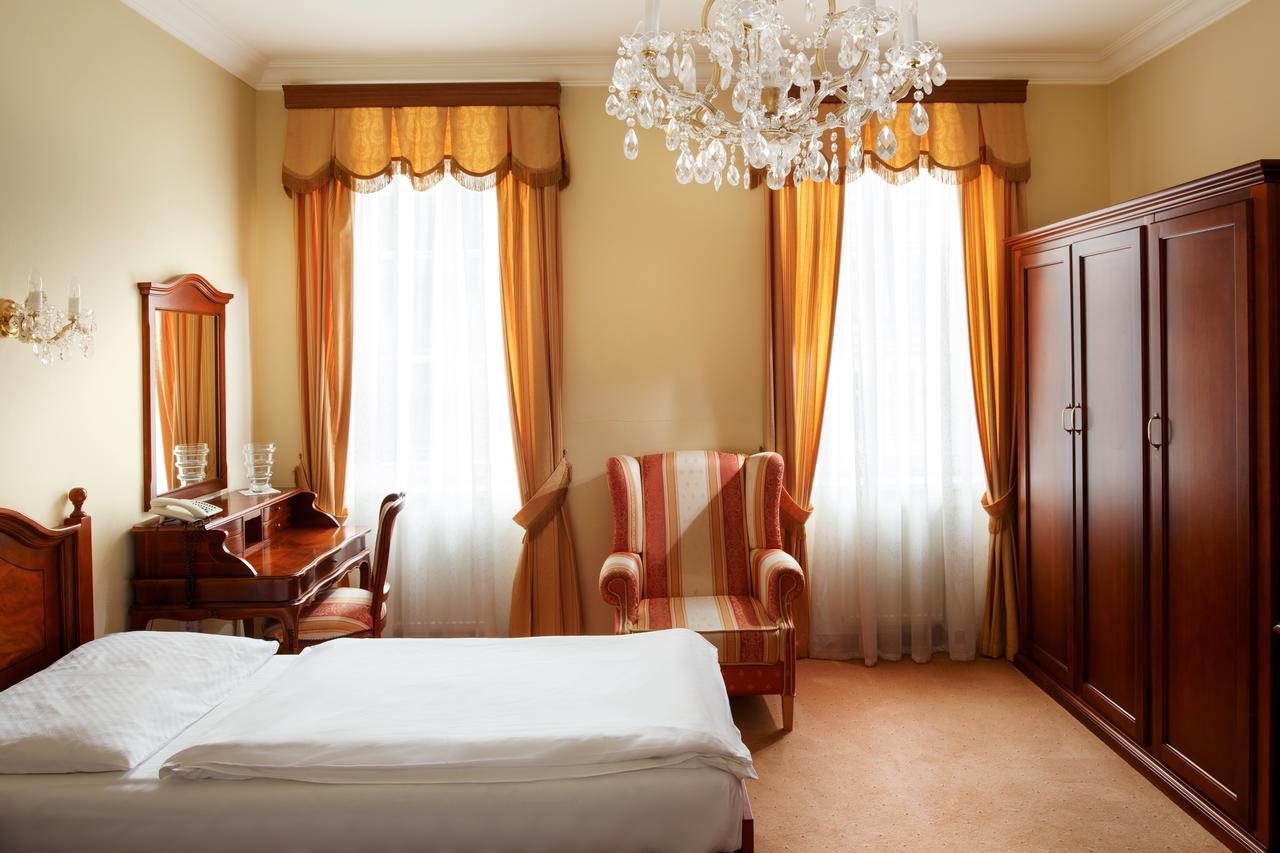 Lazensky Hotel Moskevsky Dvur Karlsbad Exteriör bild
