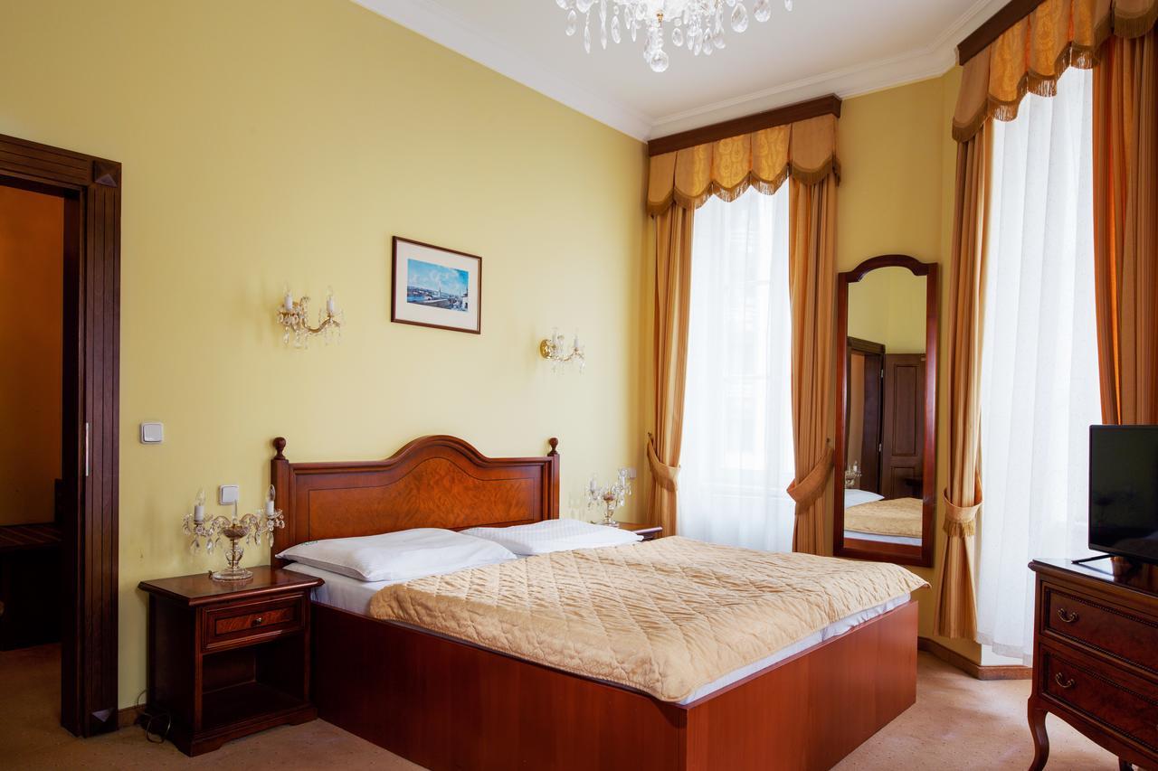 Lazensky Hotel Moskevsky Dvur Karlsbad Exteriör bild
