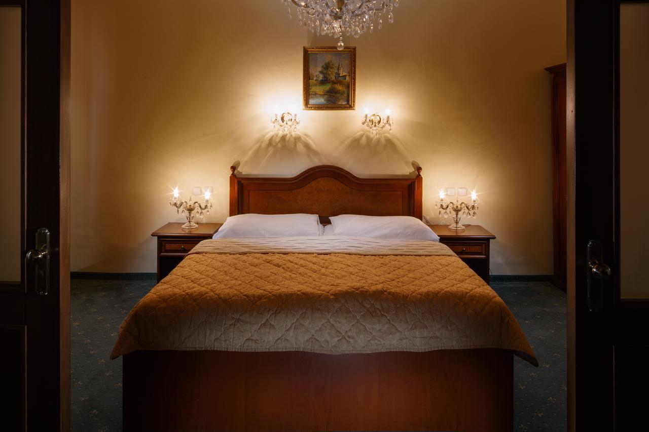 Lazensky Hotel Moskevsky Dvur Karlsbad Exteriör bild